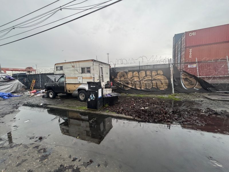 City of Seattle homeless encampment cleanup at utah ave s & s stacy st, 2026-03-17 (Duwamish/SODO)