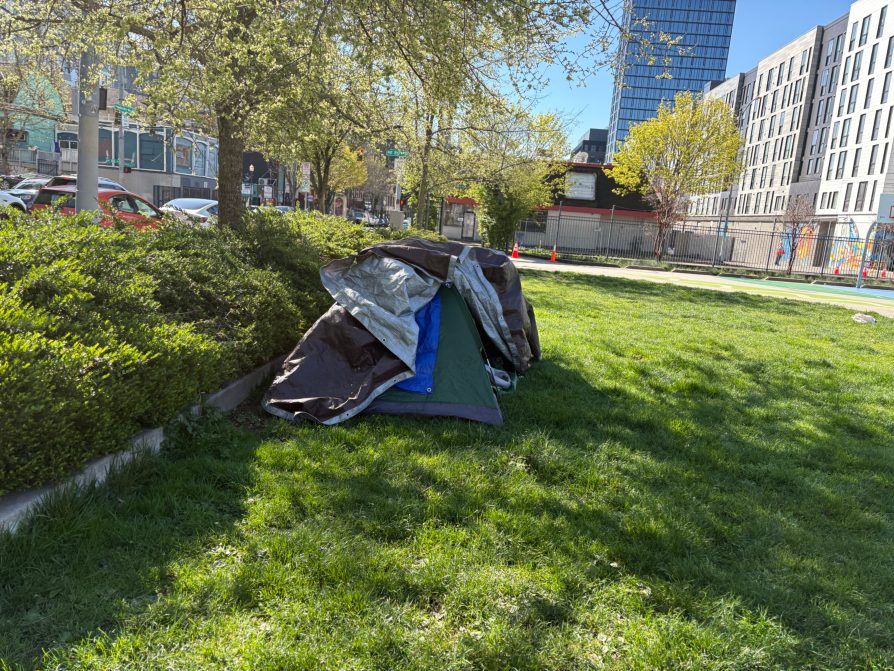 City of Seattle homeless encampment cleanup at University Heights Plaza, 2026-04-08 (University District)