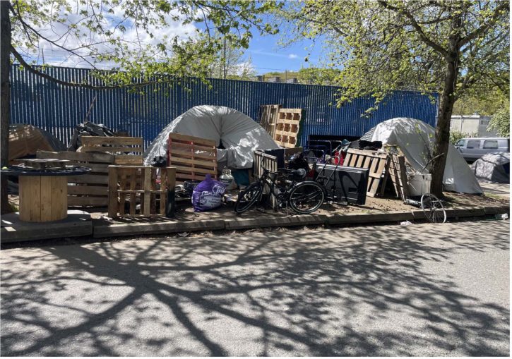 City of Seattle homeless encampment cleanup at 25th ave s & s walker st, 2024-04-24 (Mt. Baker/North Rainier)