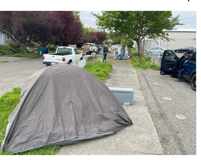 City of Seattle homeless encampment cleanup at 7th ave nw & nw 65th st, 2025-04-28 (Greenwood/Phinney Ridge)